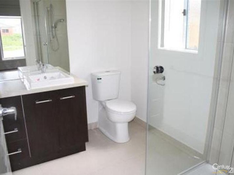 7 Snowy Drive, Lynbrook VIC 3975