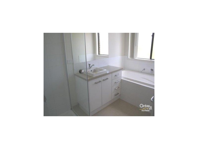 10 Damper Way, Lynbrook VIC 3975