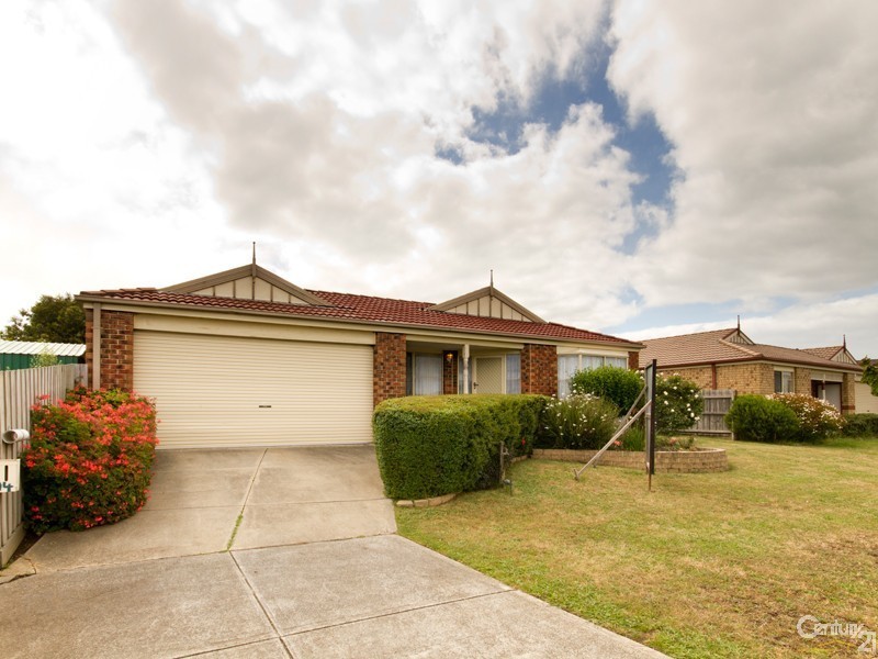 14 Pirita Place, Cranbourne West VIC 3977