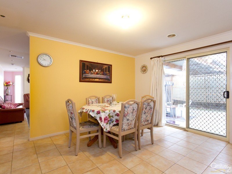 14 Pirita Place, Cranbourne West VIC 3977