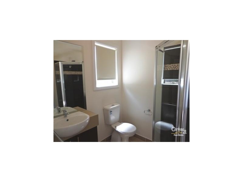 2/26 Beckington Crescent, Hampton Park VIC 3976