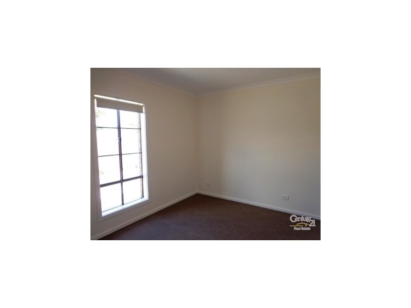 2/26 Beckington Crescent, Hampton Park VIC 3976