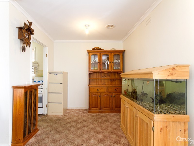 2 Susan Court, Cranbourne VIC 3977