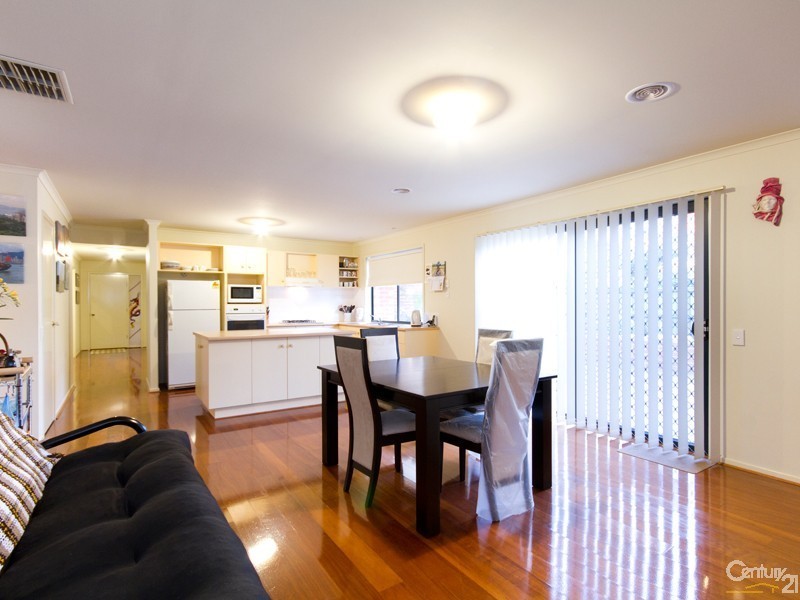 7 Kingston Avenue, Narre Warren South VIC 3805