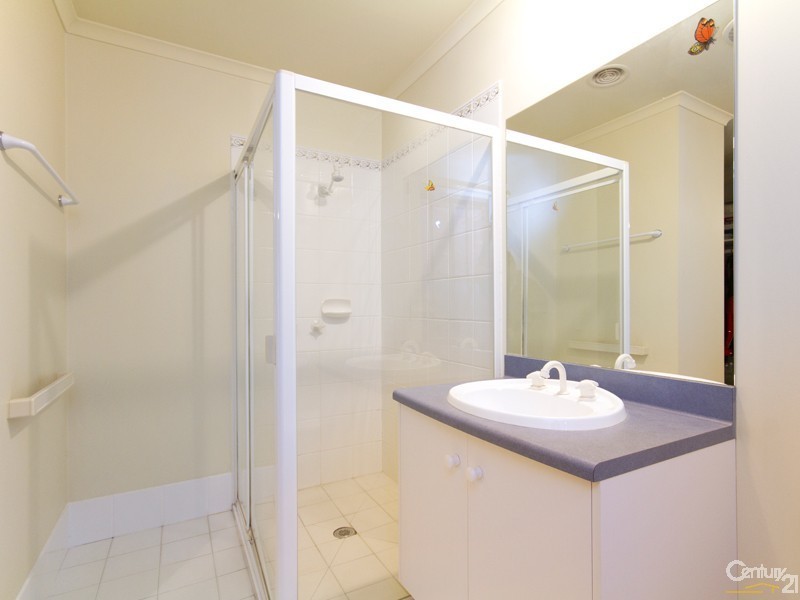 7 Kingston Avenue, Narre Warren South VIC 3805