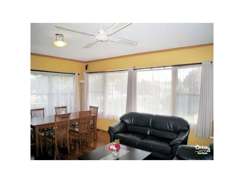 7 Lacebark Street, Doveton VIC 3177