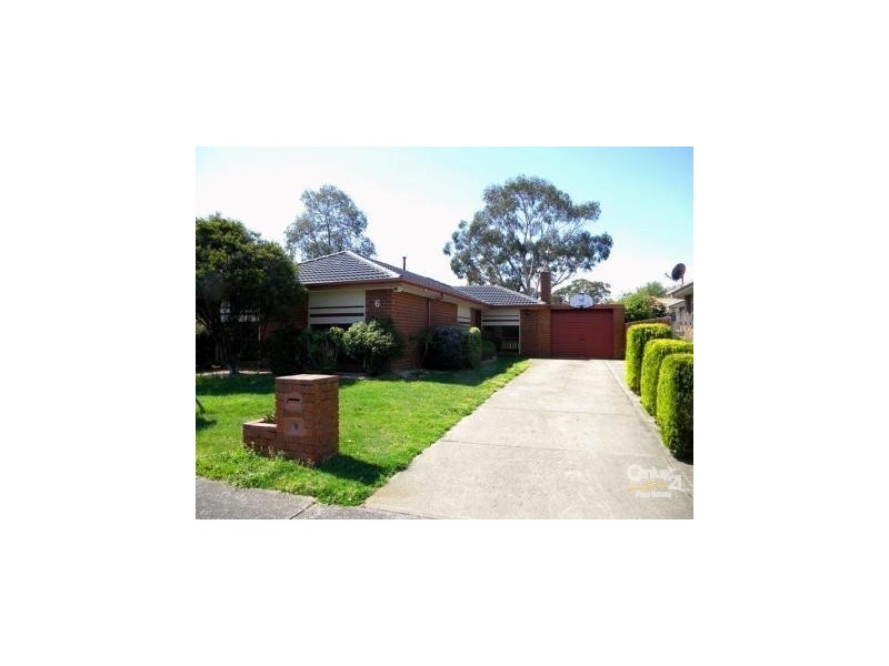6 Branton Drive, Hampton Park VIC 3976