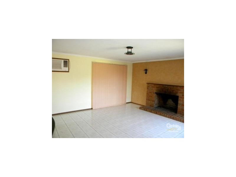 6 Branton Drive, Hampton Park VIC 3976