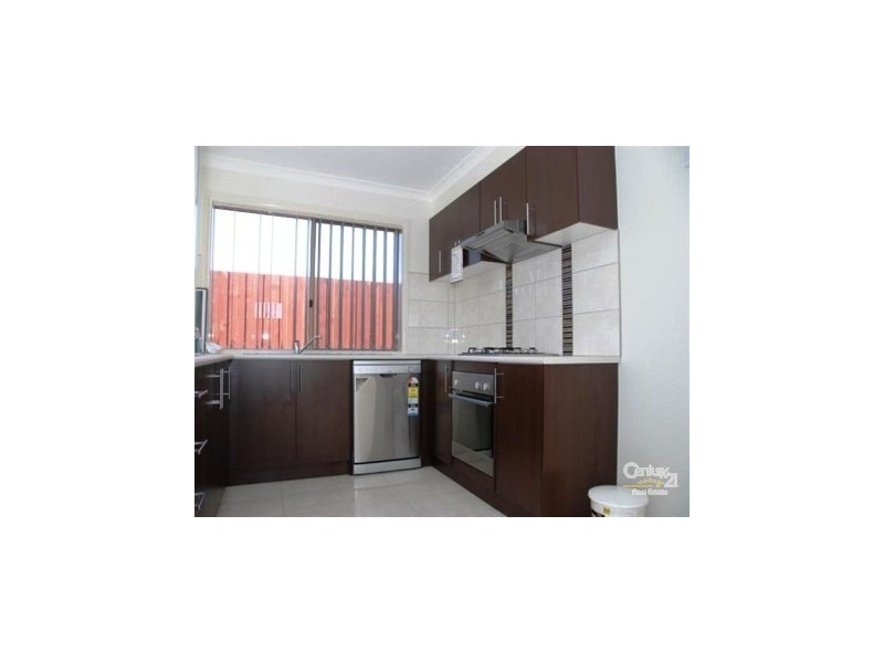 17 Sallys Run, Hampton Park VIC 3976