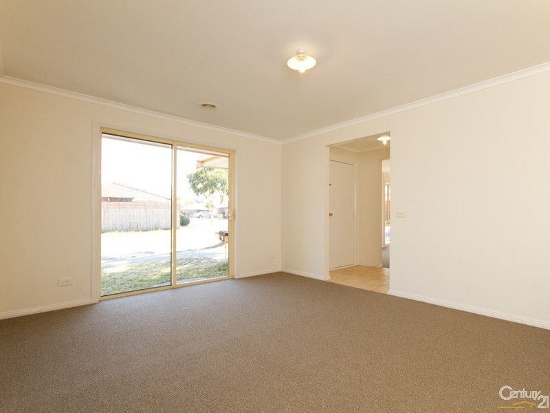 1 Aquamarine Court, Hampton Park VIC 3976