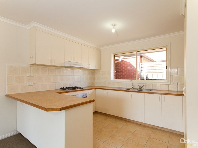 1 Aquamarine Court, Hampton Park VIC 3976