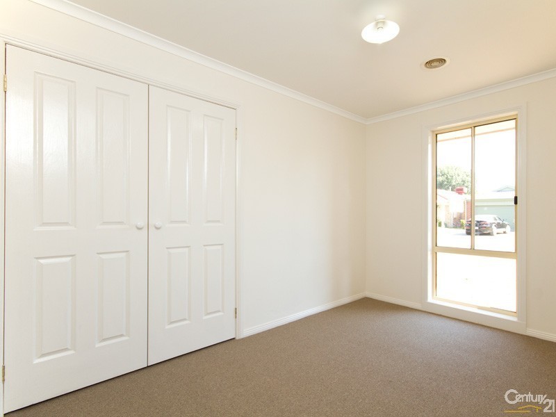 1 Aquamarine Court, Hampton Park VIC 3976