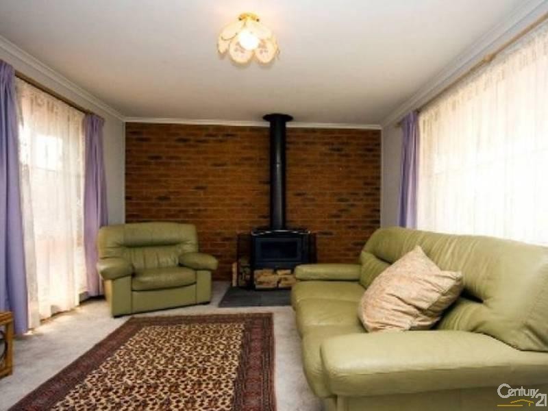 3 Dewpoint Crescent, Hampton Park VIC 3976