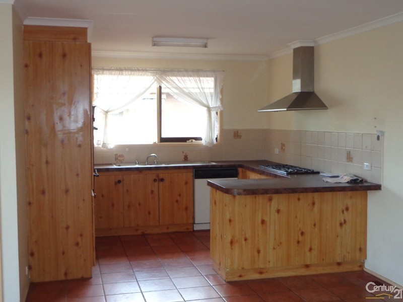 40 Verona Drive, Hampton Park VIC 3976