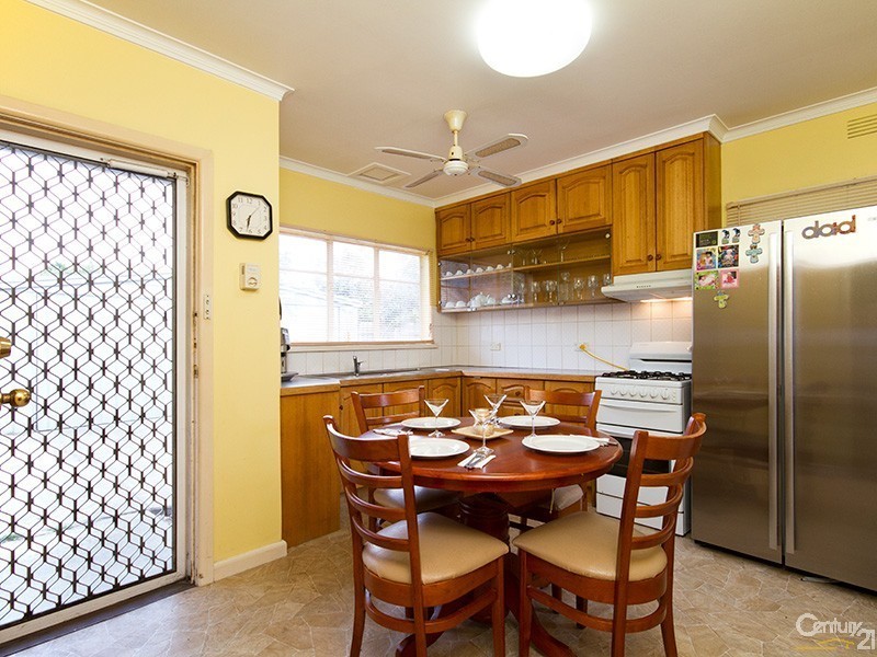 110 Somerville Road, Hampton Park VIC 3976