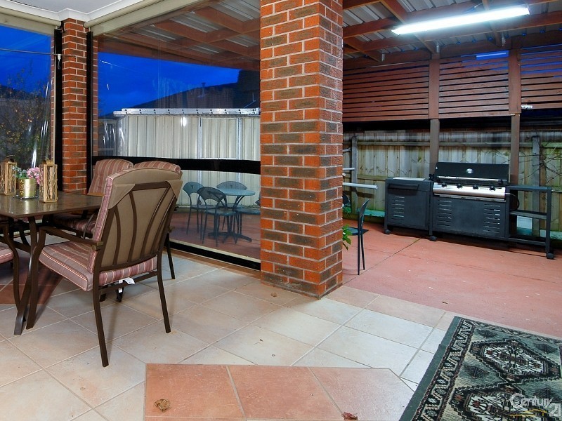 17 Diamond Parade, Skye VIC 3977