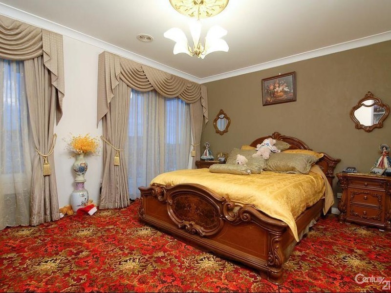 17 Diamond Parade, Skye VIC 3977