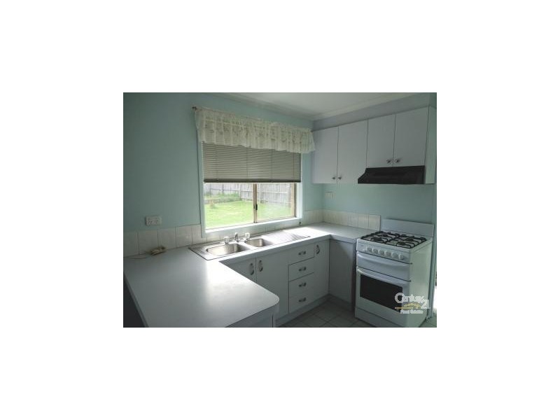 4 Ellindale Close, Hampton Park VIC 3976