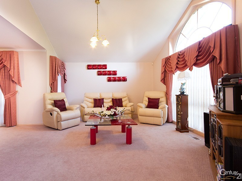 9 Legend Court, Hallam VIC 3803