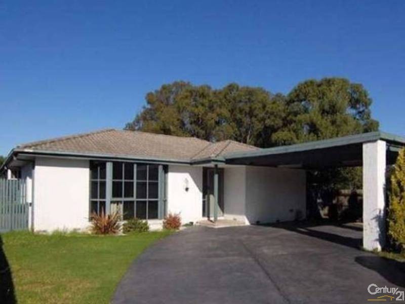 16 Branton Drive, Hampton Park VIC 3976