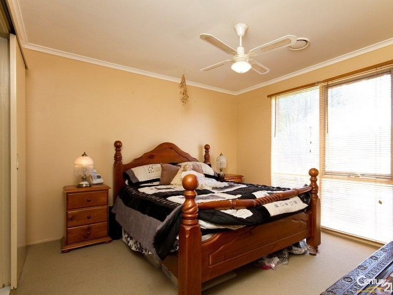 32 James Wyman Place, Hampton Park VIC 3976