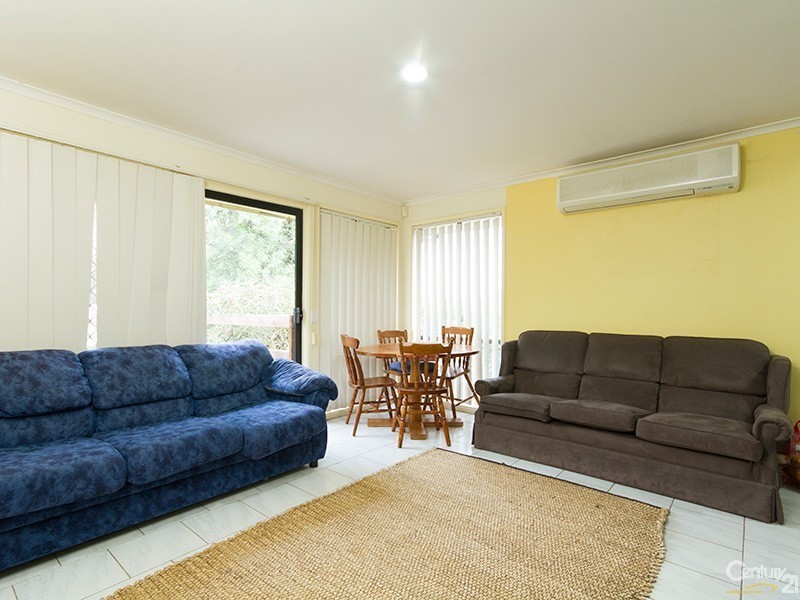 2 Bill Place, Hampton Park VIC 3976
