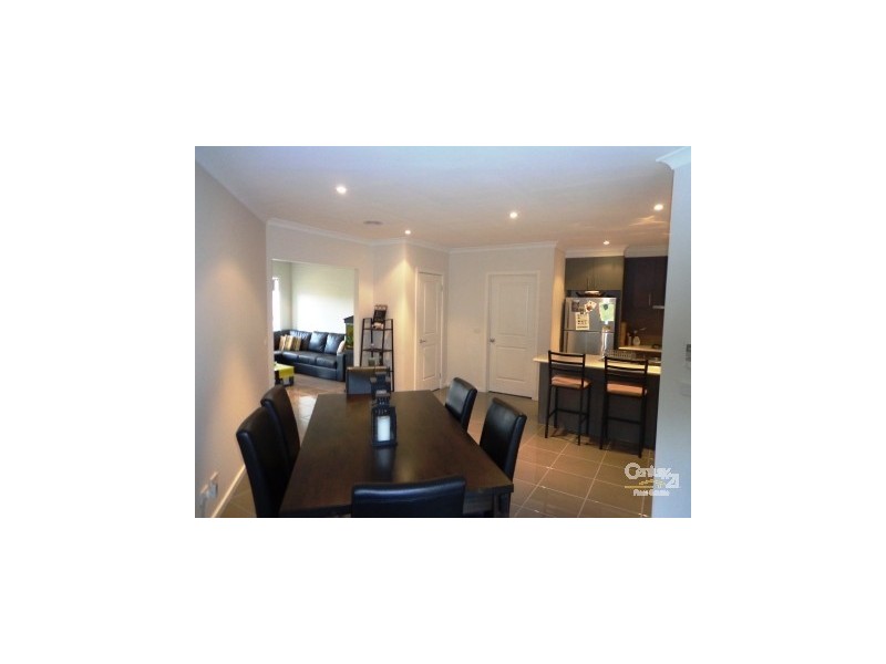 6 Rahni Close, Narre Warren VIC 3805