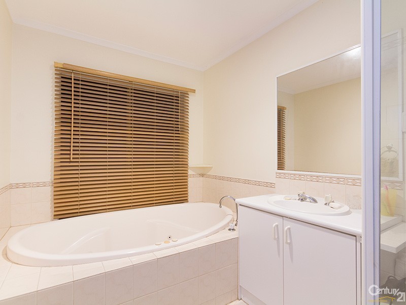 31 Gandin Court, Hampton Park VIC 3976