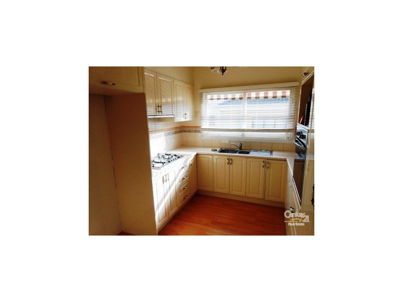 30 Canterbury Rd, Blackburn South VIC 3130