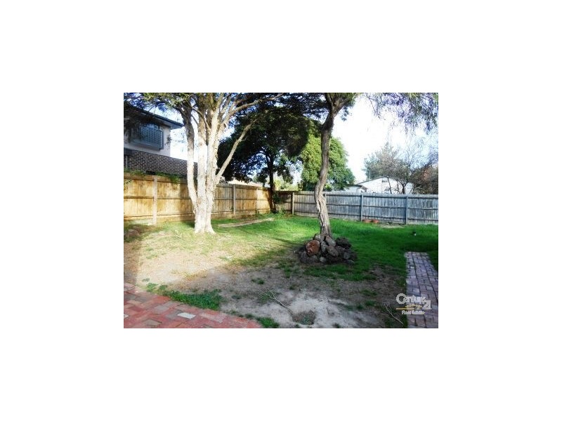 30 Canterbury Rd, Blackburn South VIC 3130