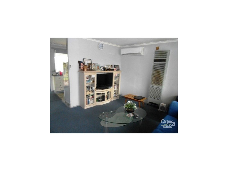 9 Margaret Crt, Hampton Park VIC 3976