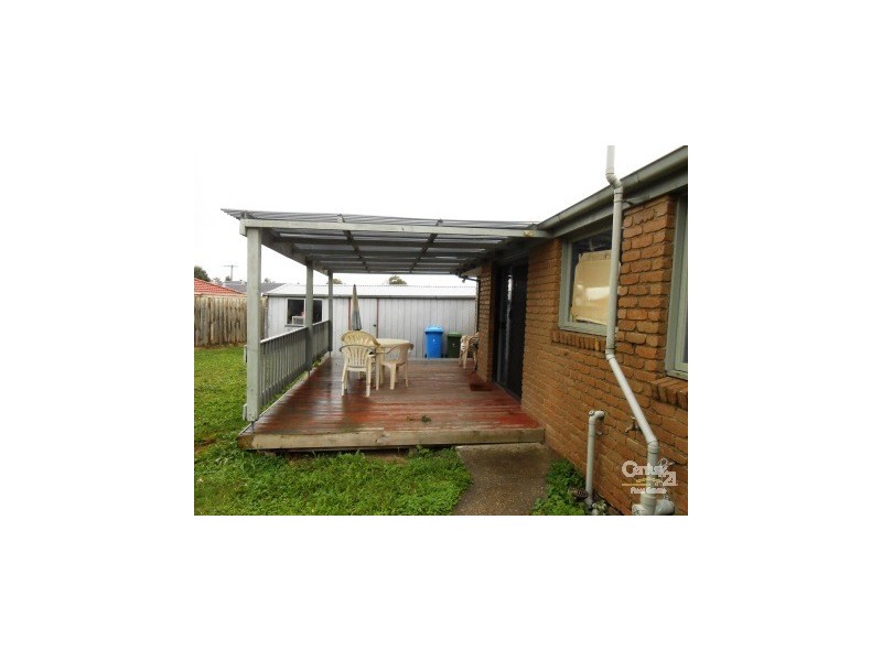 9 Margaret Crt, Hampton Park VIC 3976