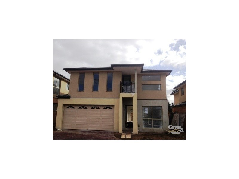 2/19 Keller Crt, Hampton Park VIC 3976