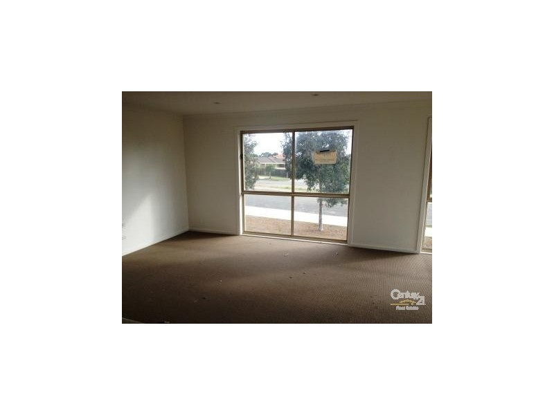 3/19 Keller Crt, Hampton Park VIC 3976