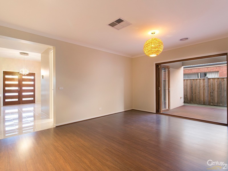 6 Mermaid Grove, Lyndhurst VIC 3975