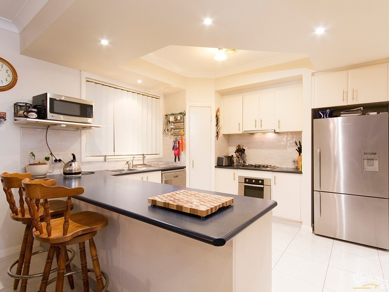 22 Devaney Avenue, Lynbrook VIC 3975