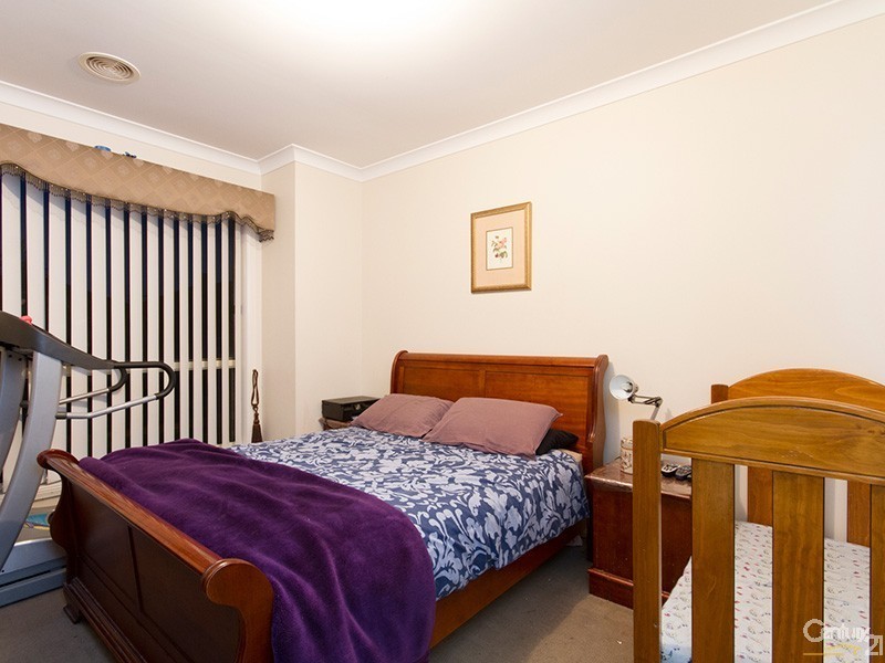 22 Devaney Avenue, Lynbrook VIC 3975