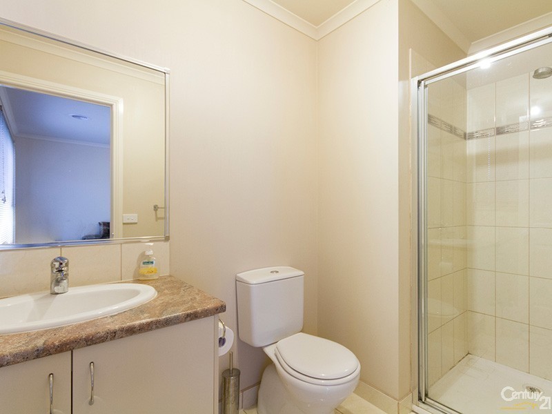 32a  Pomegranate Way, Pakenham VIC 3810