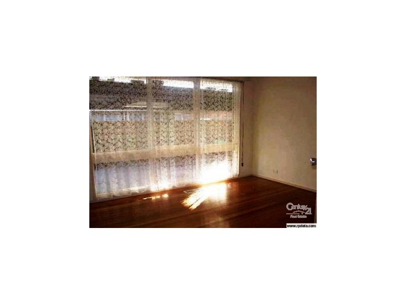 1/18 Winnima Ave, Hampton Park VIC 3976