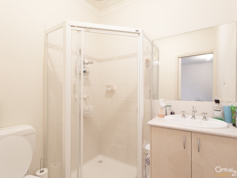 2 Margie Square, Narre Warren South VIC 3805