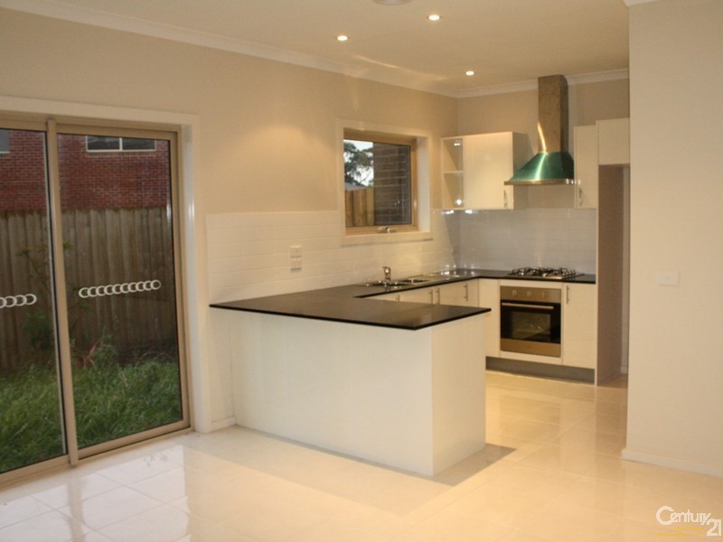 5 12-14 Kingsfield Crescent, Lynbrook VIC 3975