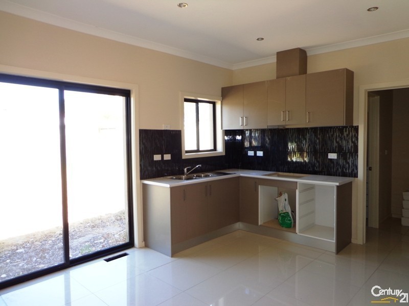 4/17 Hampton Drive, Hampton Park VIC 3976