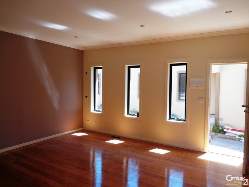 4/17 Hampton Drive, Hampton Park VIC 3976