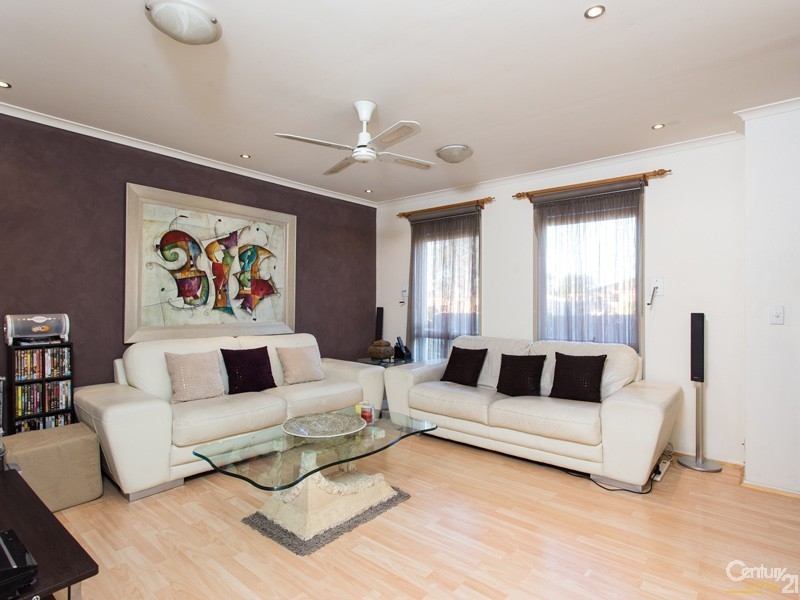 9 Longford Close, Hampton Park VIC 3976