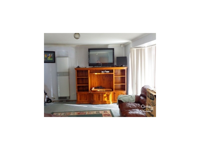 50 Ivan Cres, Hampton Park VIC 3976