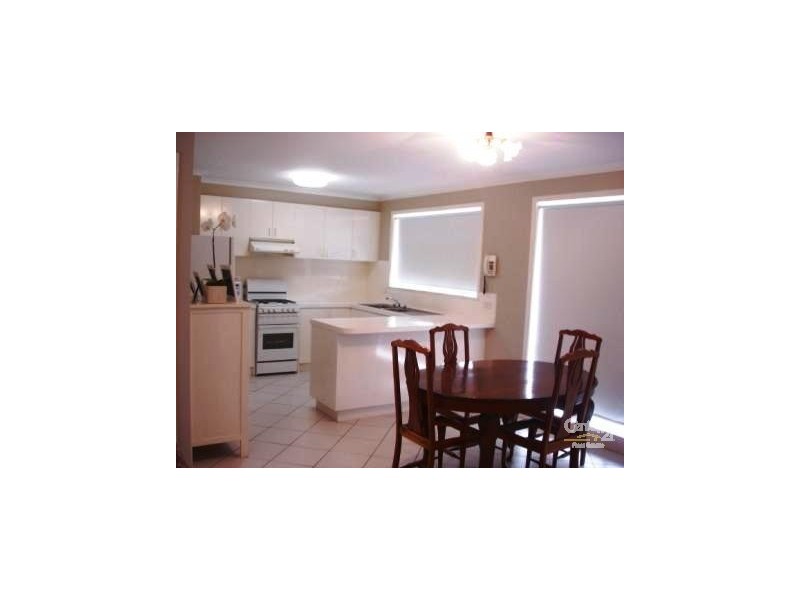 2/46 Beckington Cres, Hampton Park VIC 3976