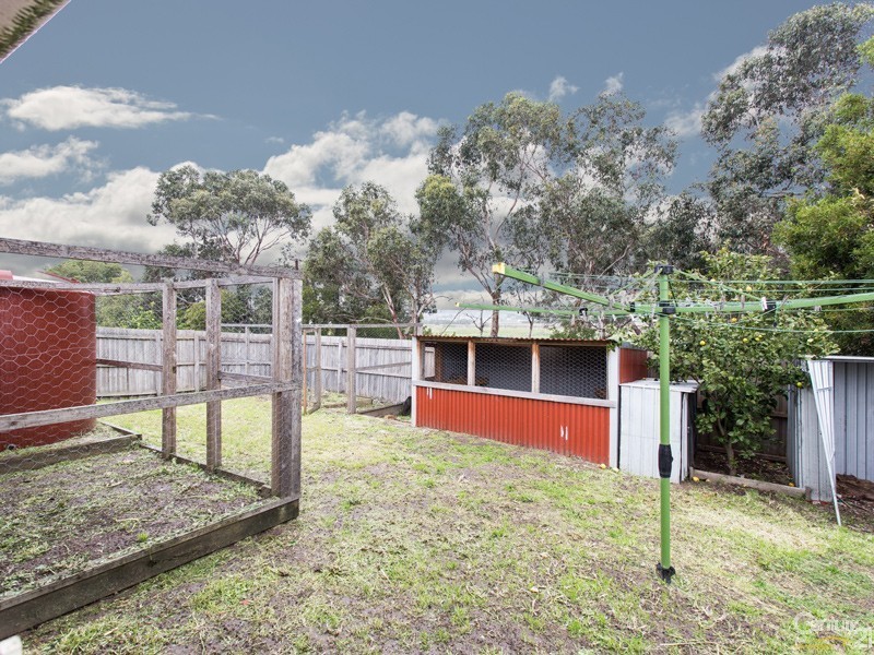 35 Bella Crescent, Hallam VIC 3803