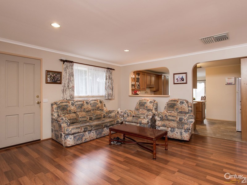 8 Rohan Court, Hampton Park VIC 3976