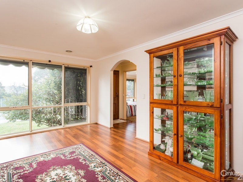 8 Rohan Court, Hampton Park VIC 3976