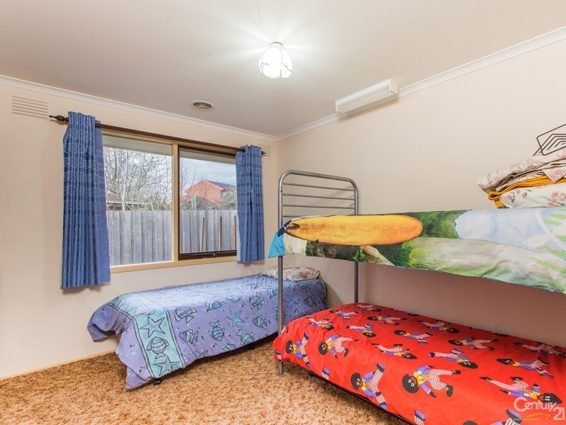 8 Rohan Court, Hampton Park VIC 3976